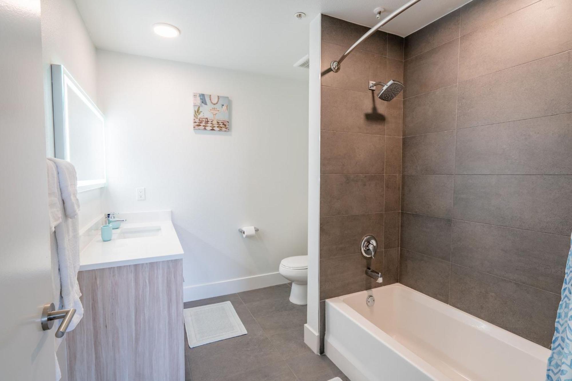 Hollywood Panoramic Views, Pool, Gym & Free Parking! Apartment Los Angeles Exterior photo